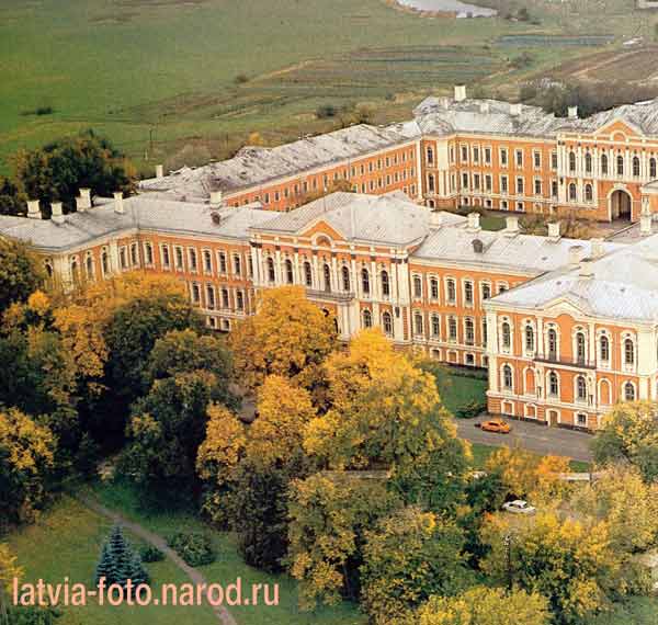 ОБРАЗОВАНИЕ МОЛОДЕЖИ - ПРИОРИТЕТ НОМЕР ОДИН В ЕВРОПЕ